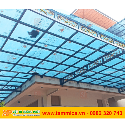 Tấm lợp poly đặc ruột dày 4mm