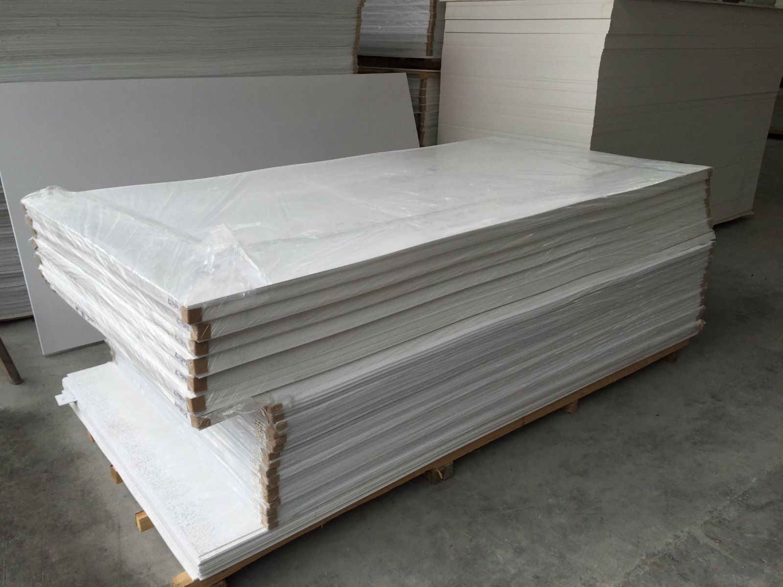 Bảng giá Tấm mica Formex